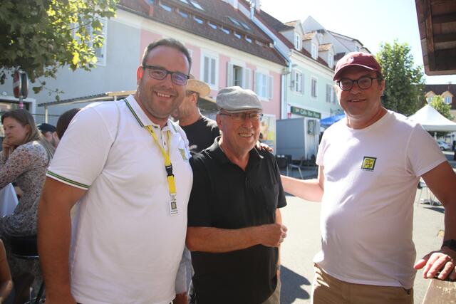 Klaus Sundl (l.) und Peter Wendler (r.) waren für das Programm verantwortlich. | Foto: MeinBezirk