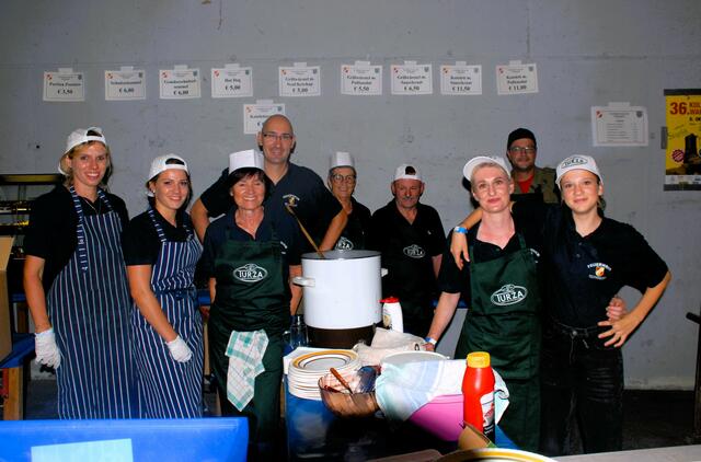 Für nötige Gastlichkeit war vom Veranstalter der Feuerwehr Reichendorf bestens gesorgt 