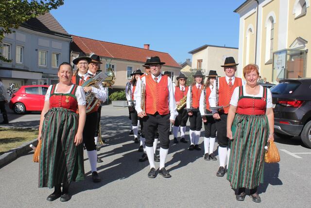 Ebenfalls immer in Tracht ist die Stadtkapelle Schrems | Foto: Walter Kellner