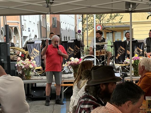 Sandwirt-Chef Franz Litterbach konnte zahlreiche Gäste begrüßen. | Foto: MeinBezirk