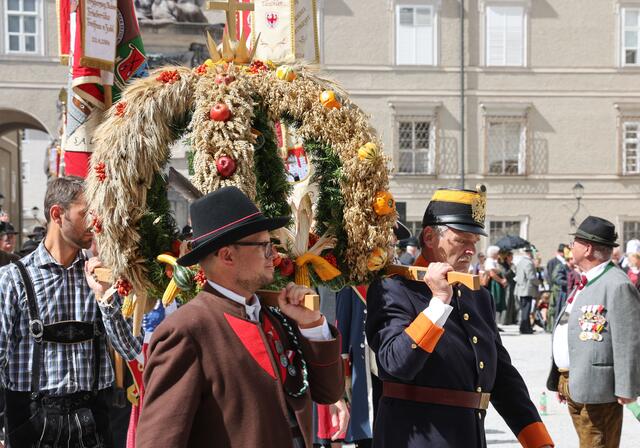 Die Erntedankkrone. | Foto: Land Salzburg/Franz Neumayr
