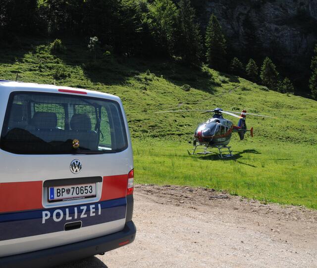Erhebungen ergaben, dass die verunglückte Frau wohl nicht im Stahlseil des Klettersteiges eingehängt war.   | Foto: ZOOM.Tirol