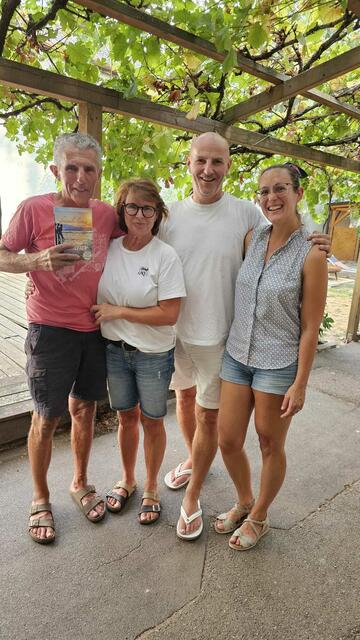 Familie Liedl aus Nickelsdorf stellten ihren herrlichen Garten zur Verfügung und sorgten als Gastgeber für einen wundervollen Abend. | Foto: Monique und Jürgen Solis-Robineau