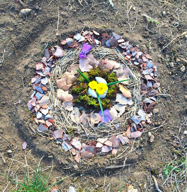 Spaß und Entspannung für die ganze Familie: Naturmandalas im Garten legen | Foto: Natur im Garten/Katharina Weber