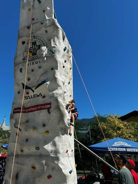 Kletterturm - betreut durch die Bergrettung Kaltenbach | Foto: ClimbingZoo