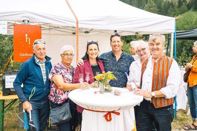 Bgm. Mario Nocker mit Gattin bei Franz und Maria Hörtnagl | Foto: Pernsteiner
