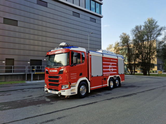 Die Betriebsfeuerwehr von Novartis in Schaftenau ist mit einem neuen Fahrzeug bestens gerüstet.  | Foto: Novartis Betriebsfeuerwehr Schaftenau