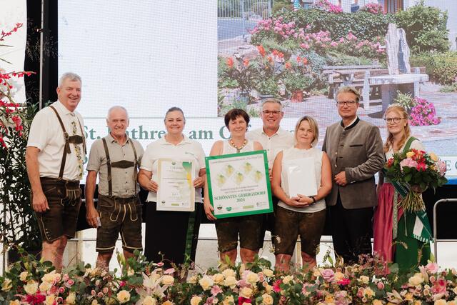 Fünf Floras gingen an St. Kathrein/Offenegg in der Kategorie "Schönstes Gebirgsdorf". | Foto: Phil Lihotzky