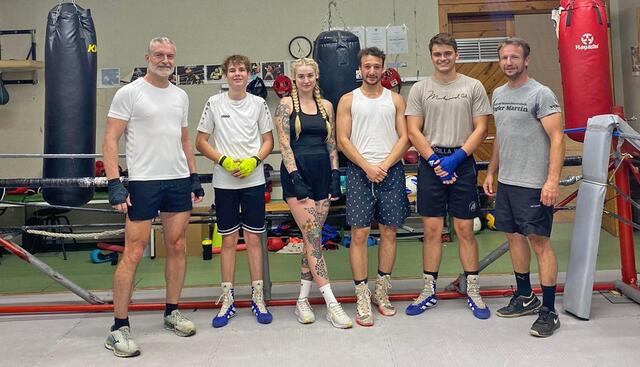 Obmann und Trainer Alexis Kiskiras, die Boxerinnen und Boxer für Leibnitz Jan Grebenz, Annika Daum, Alexander Baumann, Woy Andreas, Trainer Christof Fürnschuss | Foto: Boxclub