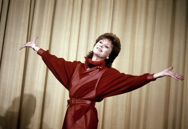 Eine der größten Schlagersängerinnen der vergangenen Jahrzehnte ist verstorben: Caterina Valente.  | Foto: 91040 / dpa / picturedesk.com