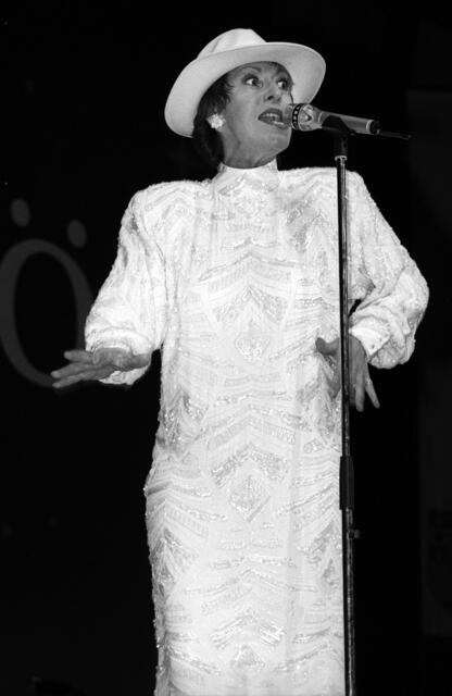 Offizieller Auftakt des Intensiv-Wahlkampfes der Wiener Sozialisten am 2. Oktober 1987 im Rahmen eines "Wien-Abends", im Bild Caterina Valente. | Foto: Robert Jäger / APA-Archiv / picturedesk.com