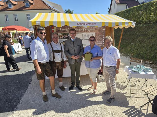 Von links: Ernst Winkler, Johann Leitner, Landesrat Markus Achleitner, Bürgermeisterin Doris Leitner und Johann Pötscher. | Foto: Marktgemeinde Schenkenfelden