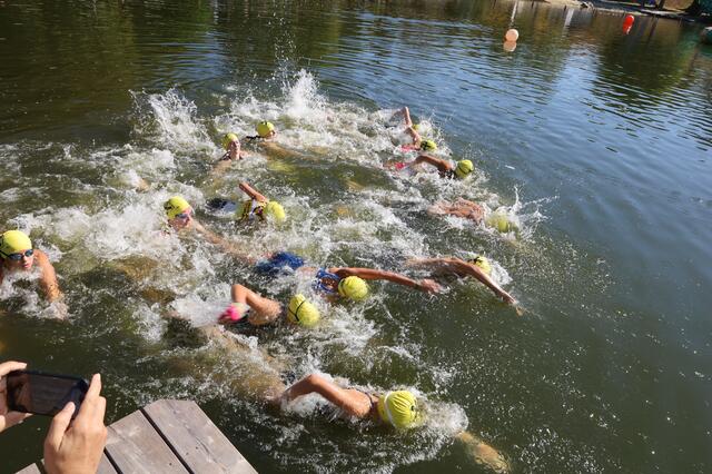 Volle Power beim Kraulen.  | Foto: MeinBezirk
