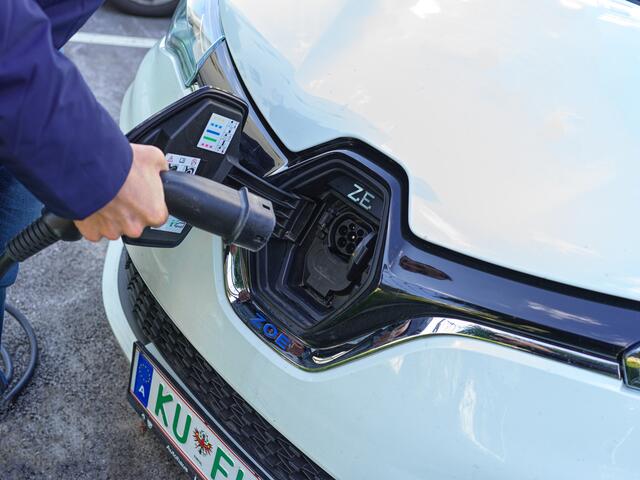 E-Carsharing kostenlos testen und genießen. | Foto: © Energieagentur Tirol/Die West Fotostudio