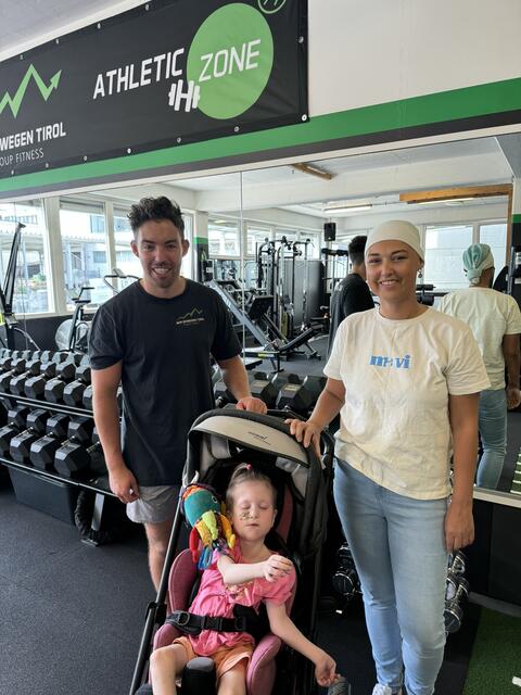 Die gesammelten Spenden gehen an Sara und ihre Mutter. | Foto: Wir bewegen Tirol