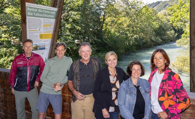 Stefan Keppert (Outdoor- und Event-Agentur "My Adventure") sowie die Vereinsfunktionäre Gerhard Wieser, Franz Zefferer, Doris Wieser, Alexandra Gföller und Karin Schrempf sprechen sich klar gegen die geplanten Kraftwerke aus. | Foto: Martin Huber