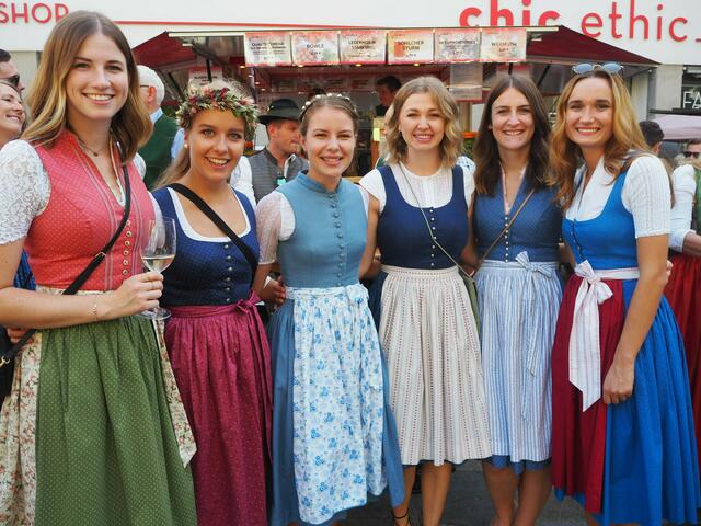 Dirndl und Lederhose müssen am Wochenende leider im Kasten bleiben: Das Aufsteirern Festival 2024 ist offiziell abgesagt. | Foto: MeinBezirk