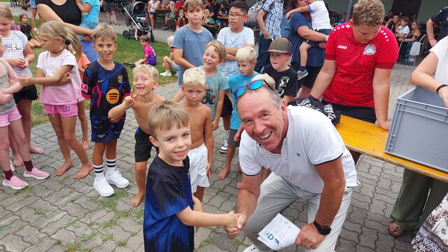 Sportreferent Robert Steger beim 2. Sporttag.