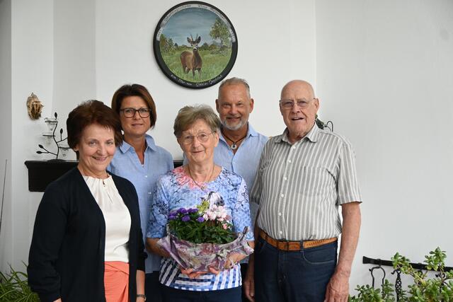 v.li.n.re.: Bgm. Ludmilla Etzenberger, Andrea Kober (Tochter), Hilde &amp; Klaus Meisnitzer, Harald Meisnitzer (Sohn) | Foto: Stadtgemeinde Gföhl