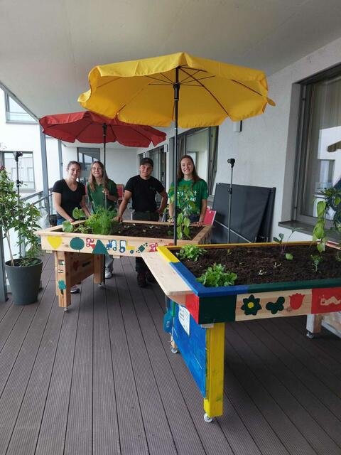 Die Landjugend Tarsdorf freut sich über das gelungene Generationenprojekt. | Foto: Maria Weilbuchner