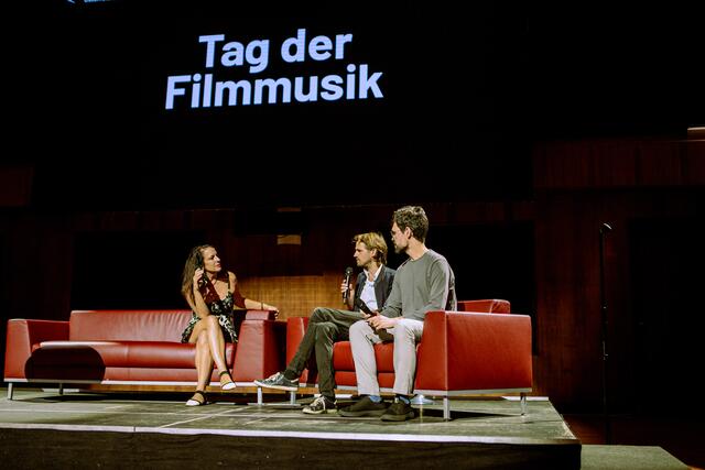 Einblicke in die Welt der Filmmusik gab's auch bei Gesprächen.  | Foto: Synchron Stage Vienna