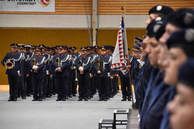 Die Polizeimusik umrahmte den Festakt musikalisch | Foto: Stefan Schneider