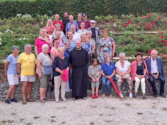 Zahlreiche Mitglieder des Gartenbauverein St. Andrä verbrachten einen interessanten Tag im Kräutergarten des Stift St. Paul. | Foto: M. Wiedemann