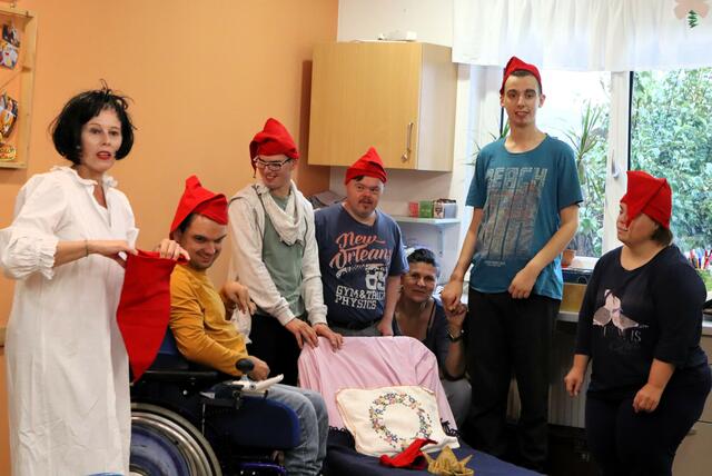 Wer will noch eine Zwergenmütze aufsetzen? | Foto: Langmann