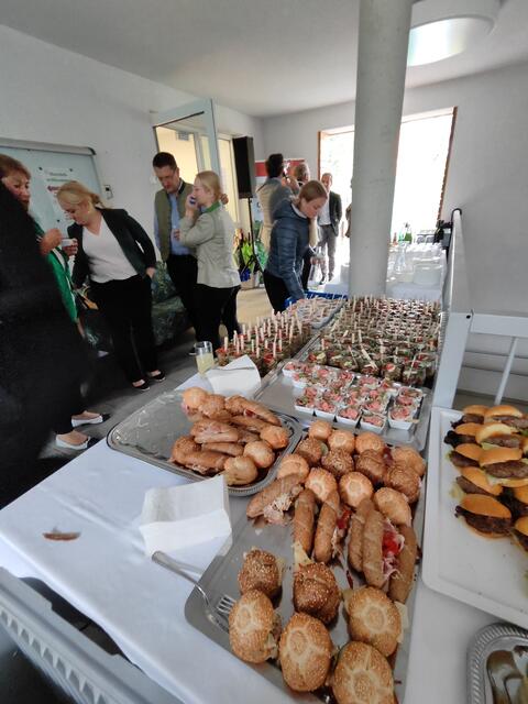 Ausklang der Feier beim Buffet von Landhof Steinbäck | Foto: Birgit Lichtenberger