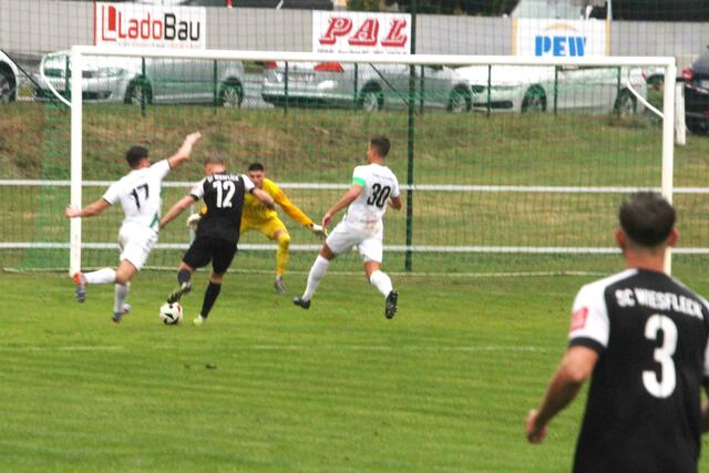 3:1 durch Levec nach der Pause und plötzlich wurde Wiesfleck zur spielbestimmenden Mannschaft.