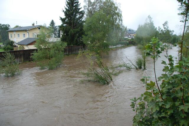 Vöckla Timelkam - Brücke Ungenacherstraße | Foto: Steiner-Watzinger