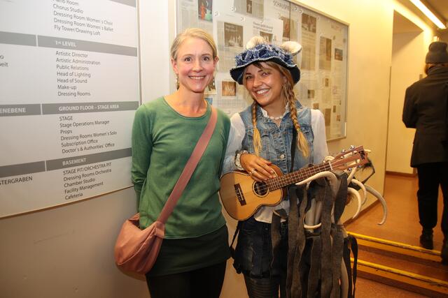 Tina Erhardt mit Regisseurin zu „The Endz“ Patricia Pfisterer,