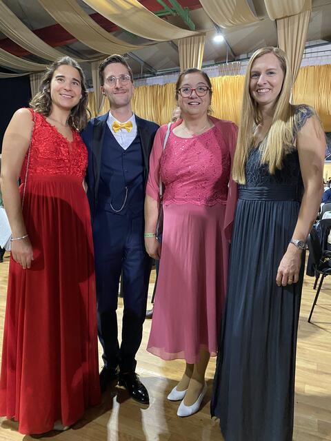 Viele ProfessorInnen waren anwesend | Foto: Gesa Buzanich