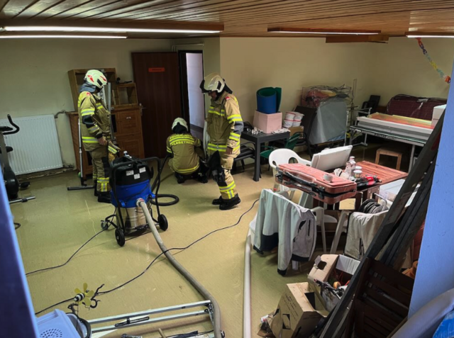 Auch in Elsbethen mussten Keller ausgepumpt werden.  | Foto: FF Elsbethen