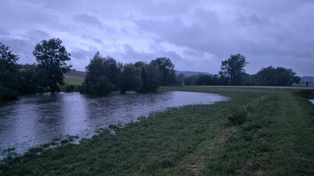 In vielen Teilen des Bezirks sind die Bäche über die Ufer getreten. | Foto: FF Schweinbach