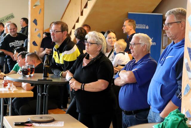 Gespannte Blicke aus dem Zuschauerraum | Foto: Langmann