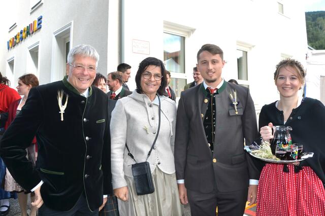 LH Peter Kaiser, Marika Lagger-Pöllinger, Celina Ploder und Daniel Steiner
