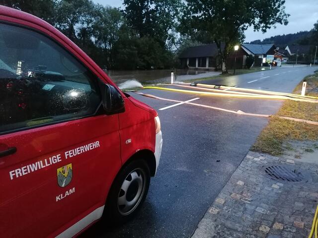 Bild aus Klam von der FF Klam am Sonntag-Nachmittag veröffentlicht. | Foto: FF Klam