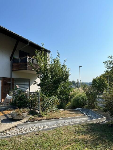 Ein kleiner Weg verbindet die Gärten der beiden Kinderkrippengruppen. | Foto: Gemeinde St. Stefan