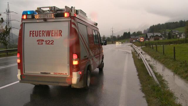 Seit den frühen Morgenstunden sind die Feuerwehren des Bezirks Liezen ununterbrochen im Einsatz. | Foto: BFV Liezen / Schlüßlmayr