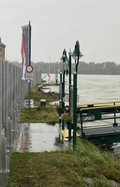 Damm an der Donau in Mauthausen am Sonntag zur Mittagszeit. | Foto: Thomas Punkenhofer