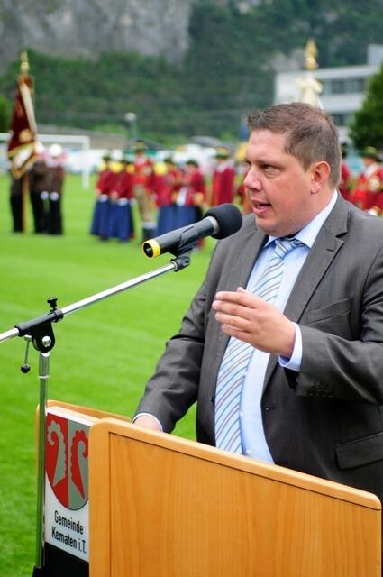 Arno Bucher war zwei Jahrzehnte lang am Wort – hier bei der Einweihung des neuen Kabinengebäudes, mit dem einer von vielen Meilensteinen gesetzt wurde. | Foto: Paul Weber