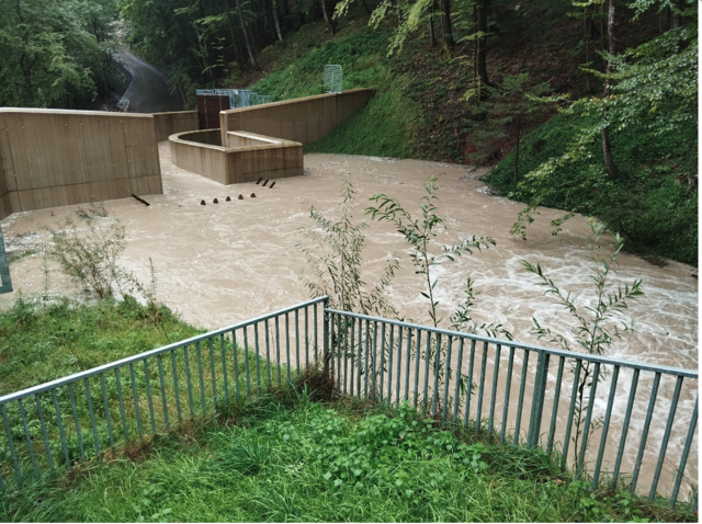 Das Retentionsbecken am Kothbach verhinderte eine Situation wie 2021. | Foto: Freiwillige Feuerwehr Hallein