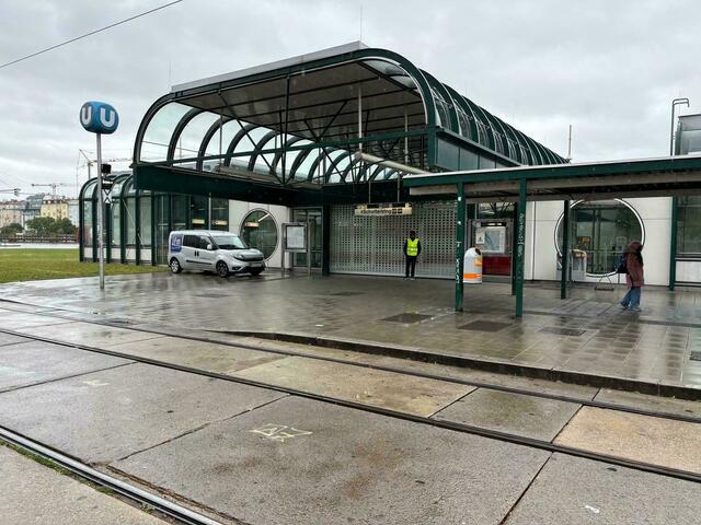 Die gesperrte Station Schottenring. | Foto: Michael Marbacher/MeinBezirk