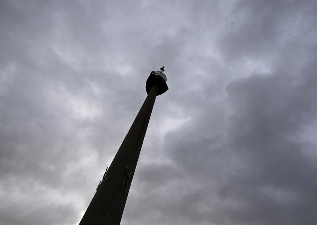 Unwetterereignis in Wien: Auch der Donauturm bleibt vorübergehend geschlossen. (Archiv) | Foto: ROLAND SCHLAGER / APA / picturedesk.com