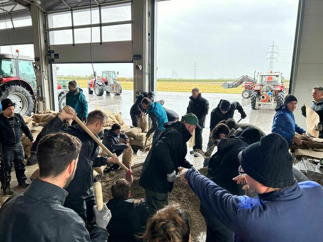 Hochwasser-Einsatz in Teesdorf. | Foto: Gemeinde Teesdorf