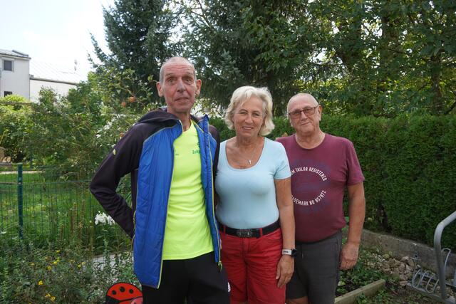 Drei engagierte Mitglieder vom Zeitpolster-Team Neumarkt-Umgebung: Charly Wintersteller, Friederike Miglbauer u. Heinz Miglbauer (v. links). | Foto: Emanuel Hasenauer
