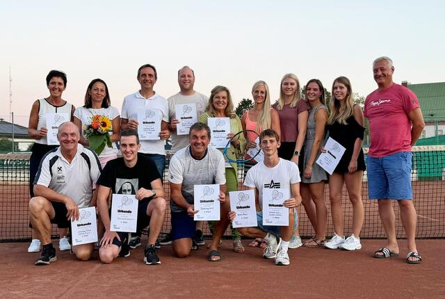 Bei den Vereinsmeisterschaften des TC Raika Frankenburg gab es 124 Matches und spannende Finalspiele zu sehen. | Foto: TC Raika Frankenburg