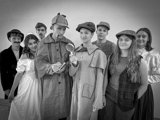 Nikolas Huber, Tasneem Ghannameh, Felix Hartl, Georg Wallner, Clara Steiner, David Spiegl, Liliana Vuketich, Lisa Barth (von links nach rechts). | Foto: Europagymnasium Baumgartenberg