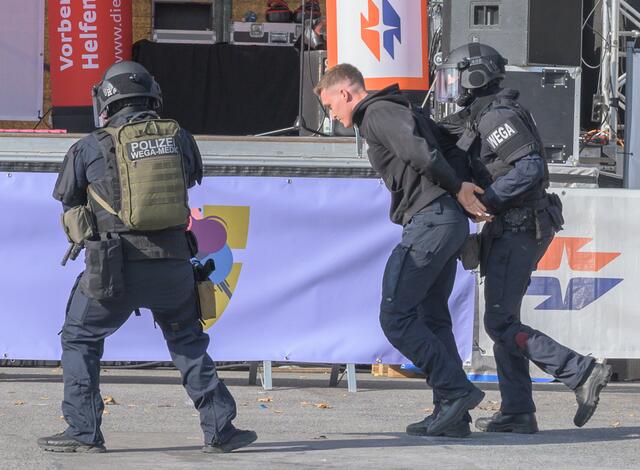 Die Wega zeigt unter anderem, worauf es im Einsatz ankommt. | Foto: LPD Wien